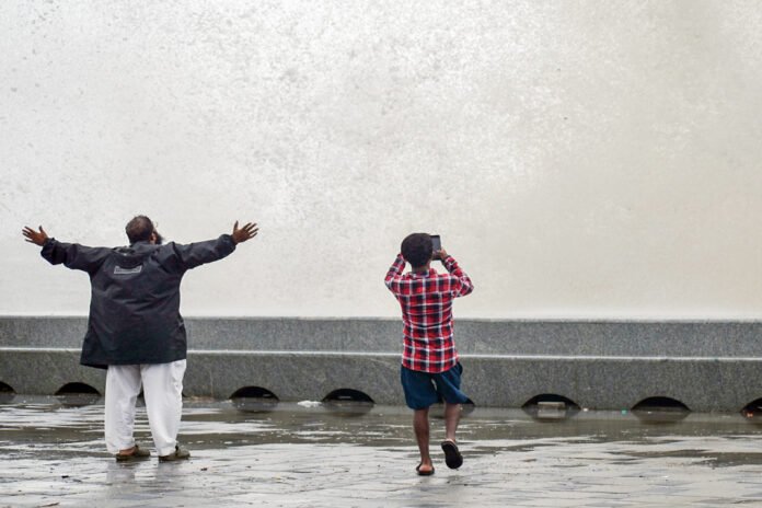 Heavy rain warning in North-West India including Delhi
