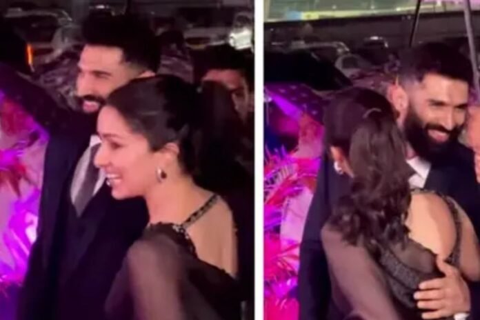 Shraddha Kapoor and Aditya Roy Kapur's rainy meeting made fans crazy
