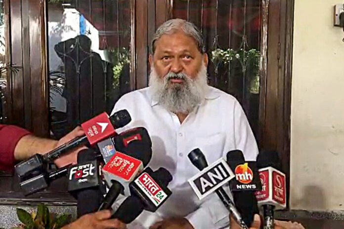 Vij claims the post of CM
