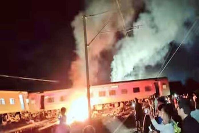 13 coaches of Bagmati Express derail, many injured
