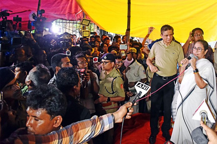 Doctors protest resumes in Kolkata
