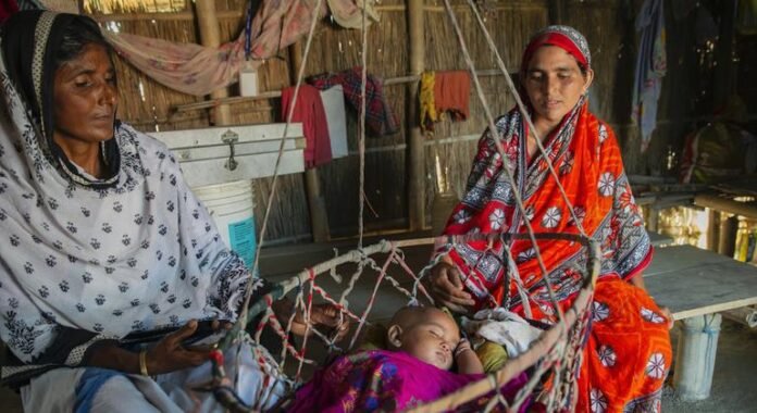 India: Immunization support comes from the boat of hope

