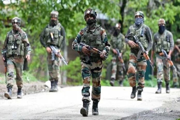 Jumm-Kashmir: Terrorists fired on army vehicle
