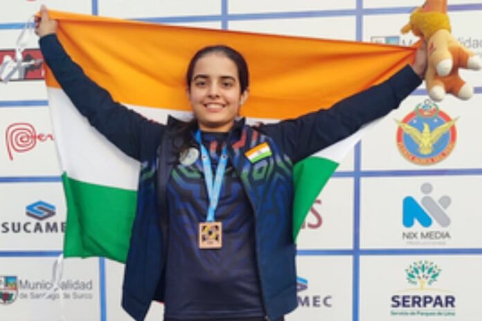 Khushi won bronze medal in Junior World Championship
