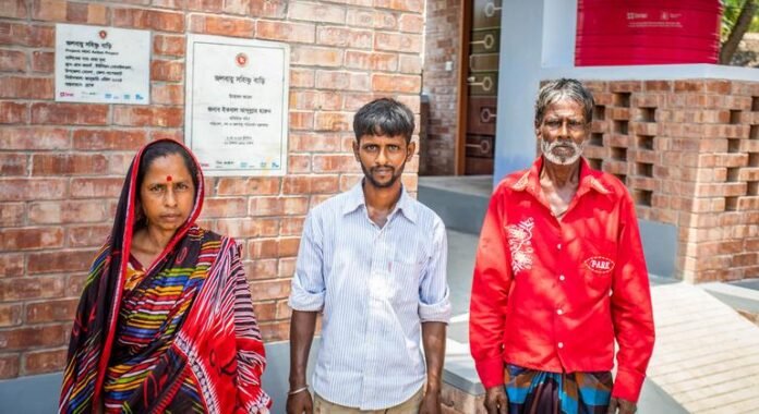 Bangladesh: To try to protect defense from the storm with the help of brick puka houses

